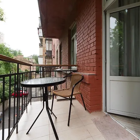 Апартаменты На Бассейной Kyiv Exterior photo